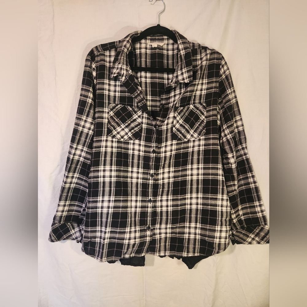 Large Plaid flowy long sleeve button up
